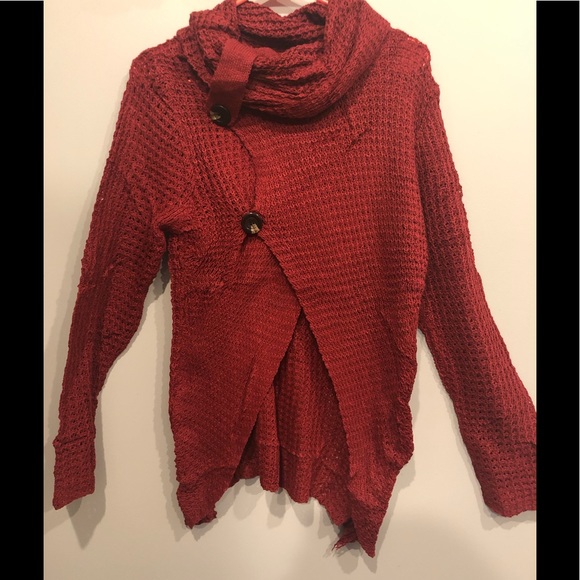 Maroon Turtleneck Asymmetrical Sweater - Picture 5 of 6